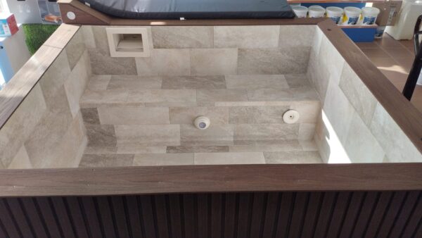 Poolspa de 2,40 x 2 m (22MI/24 CL) - Imagen 2