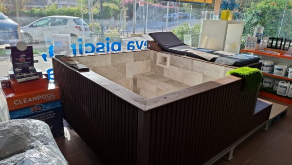 Poolspa de 2,40 x 2 m (22MI/24 CL)
